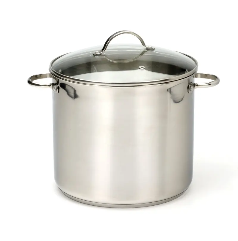 12-Quart Induction-Compatible Stockpot With Heavy Base 1
