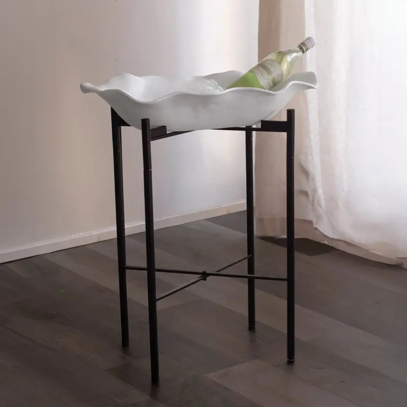 Beatriz Ball Vida Adjustable Metal Stand For Oversized Centerpieces 1