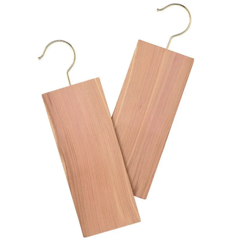 Cedar Wood Closet Hangers – Two-Piece Set 1