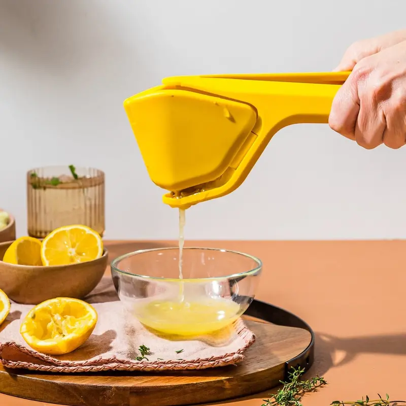 Dreamfarm Lemon Fluicer – High-Yield Manual Juice Extractor 1