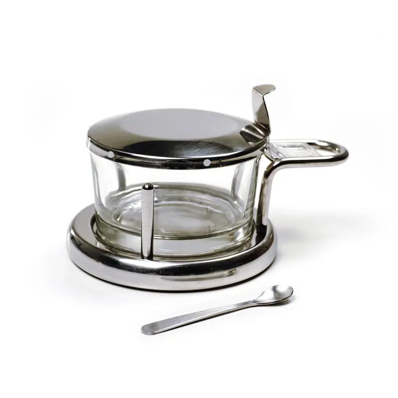 Endurance® Salt Server Featuring Integrated Scoop 1