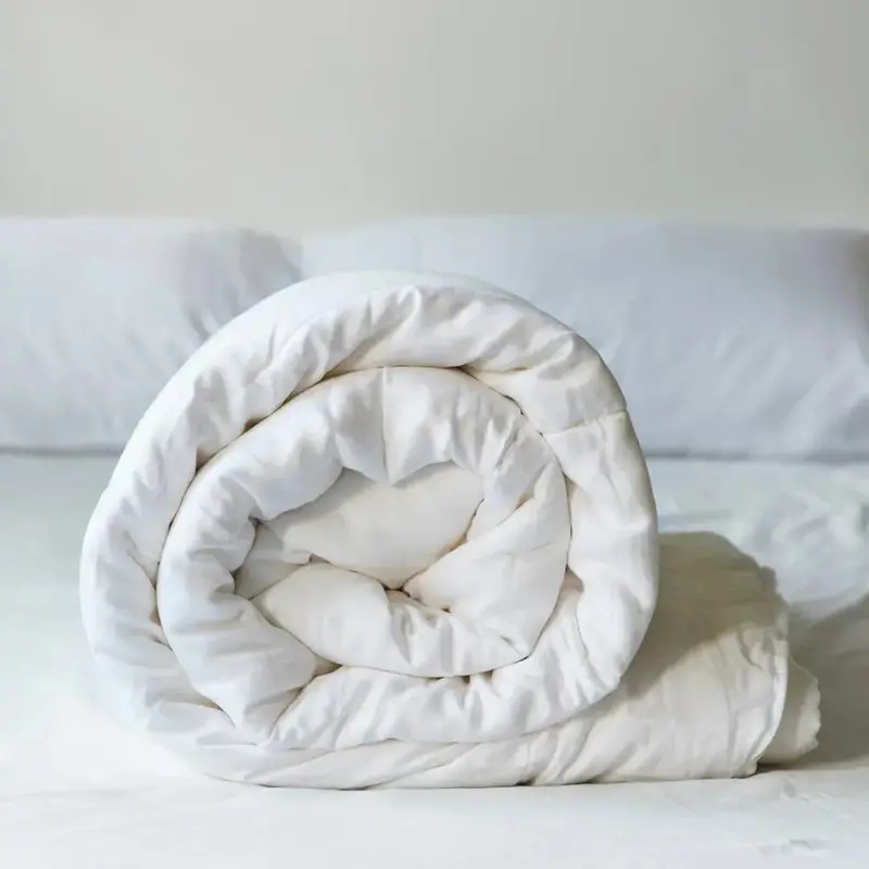 Ettitude Cleanbamboo Organic Bamboo Comforter – All-Season Lightweight Fill 1