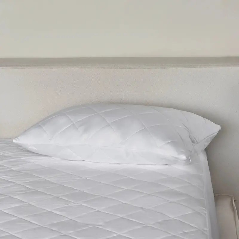 Ettitude Cleanbamboo Pillow Protector – Soft, Breathable, And Dust-Mite Resistant 1