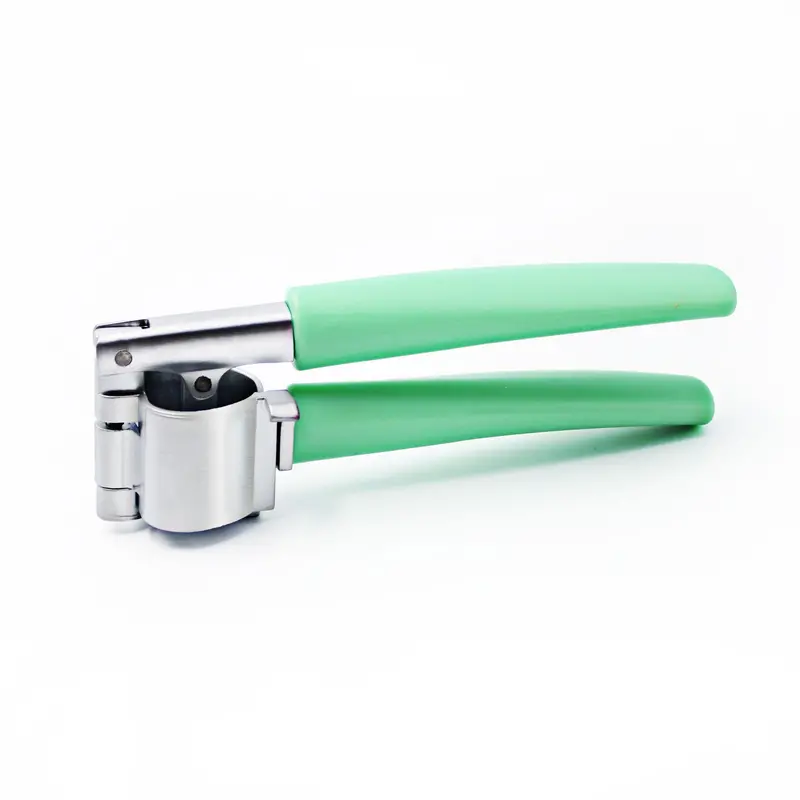 Ezee Green Ergonomic Garlic Press – Two-Piece Set 1