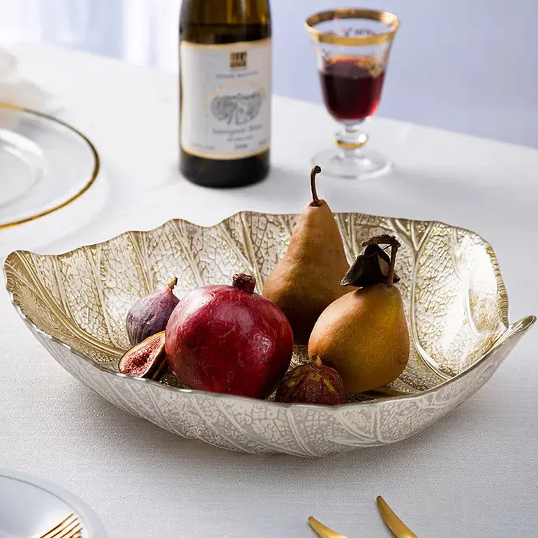 Glass Leaf Serving Dish With Gold Accents – Classic Touch 1