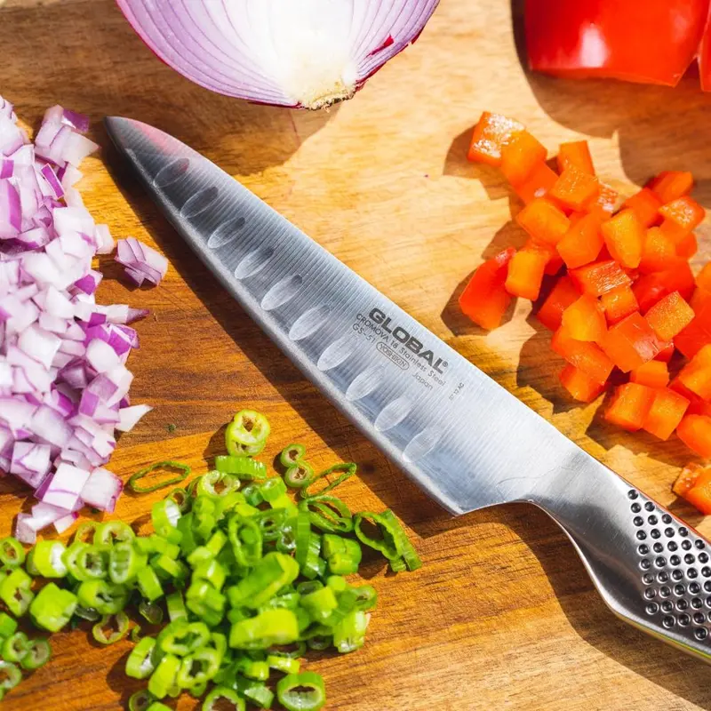 Global Classic 5-Inch Fluted Chef'S Knife 1
