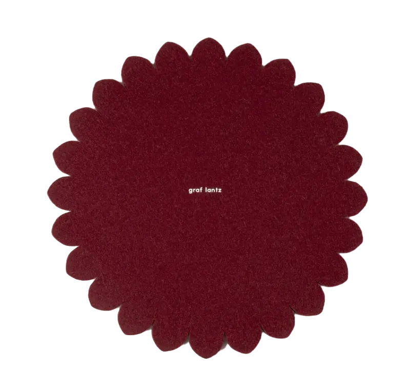 Graf Lantz Burgundy Crest Trivet – 10-Inch Natural Wool Surface Protector 1