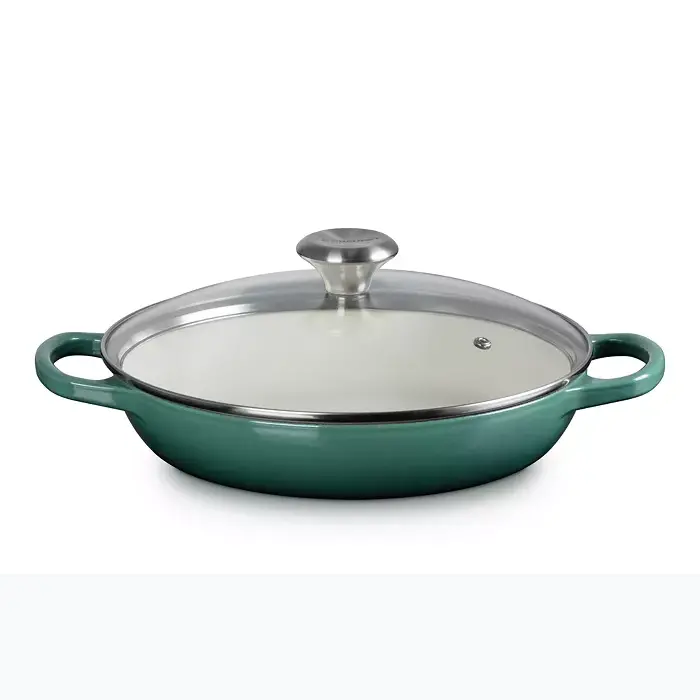 Le Creuset Signature 2.25-Quart Round Braiser With Tempered Glass Lid – Artichaut Green 1