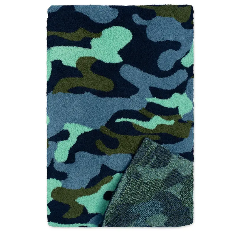 Living Royal Camo Pattern Lightweight Throw Blanket – 54" X 60" 1