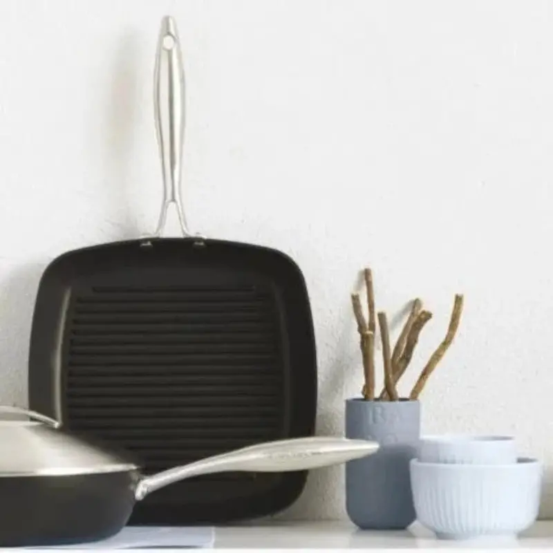 Scanpan Pro Iq Ribbed Grill Pan For Indoor Searing 1
