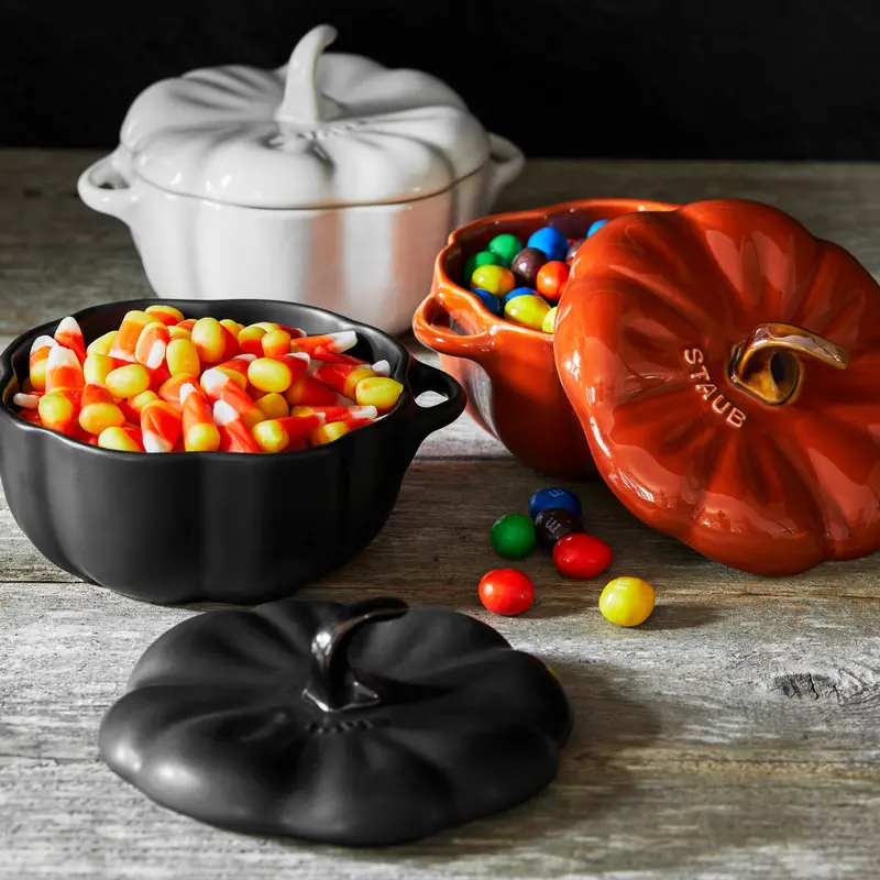 Staub 16-Ounce Petite Pumpkin Cocotte – Matte Black 1