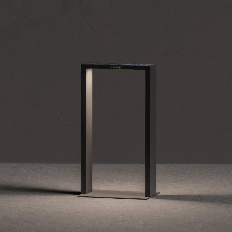 Zafferano Klewe Axis Solar-Powered Cordless Lamp 1