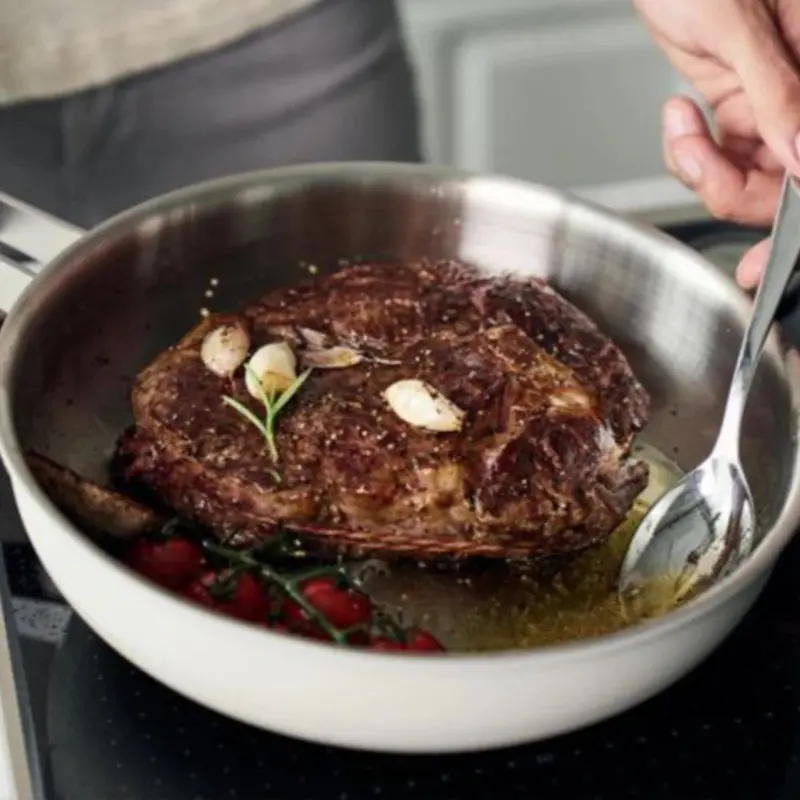 Zwilling Pure Stainless Steel Fry Pan – Sleek, Heavy-Gauge Cooking Surface 1